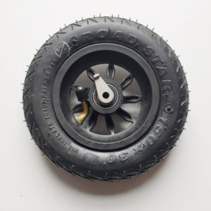 Roue pneumatique Ø 150 mm / 6" noire <strong>AVEC système anti-recul</strong> et pneu ROAD-STAR 107 PSI