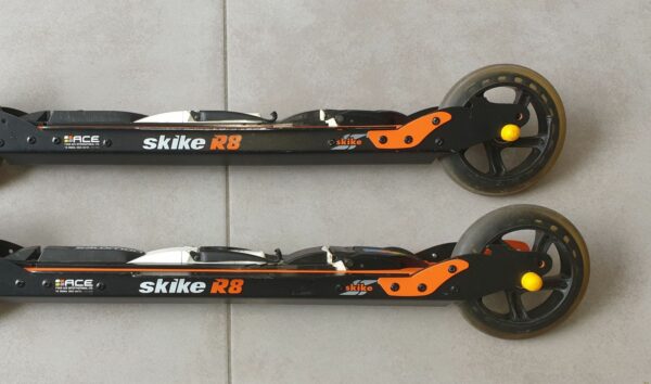 Une paire de ski-roues R8 WAHIA avec roues PU Ø 125 mm ( sans anti-recul ) d'occasion – Image 4