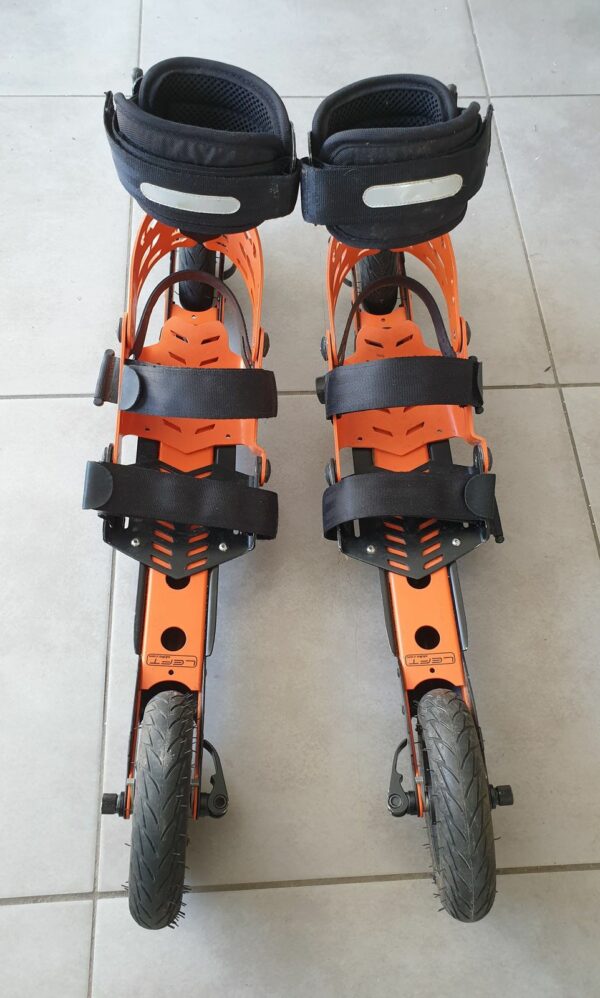 Une paire de V8 LIFT Cross 2R d'occasion – Image 2